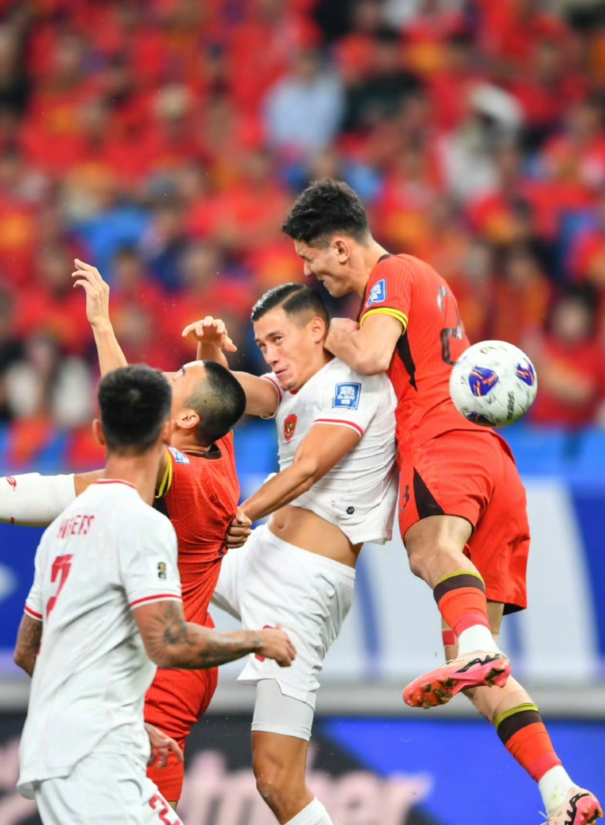 国内足球比赛策略曝光，球迷期待看好的简单介绍